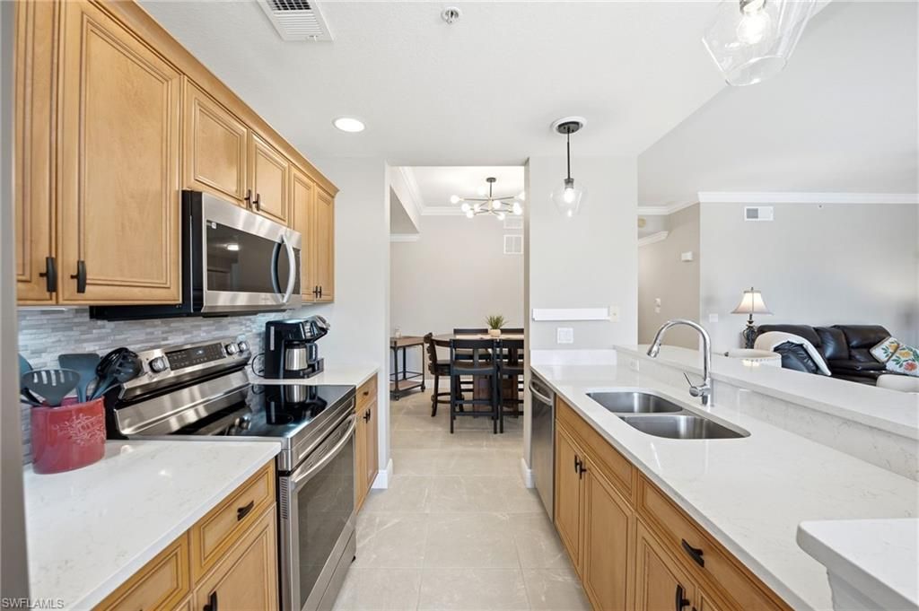 8270 Pathfinder Loop, Unit 823, Fort Myers, FL 33919 Photo