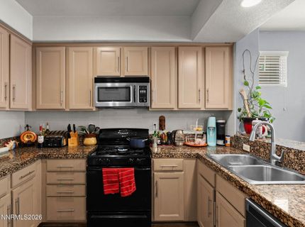 6627 Sportoletti Drive, Sparks, NV 89436 Photo