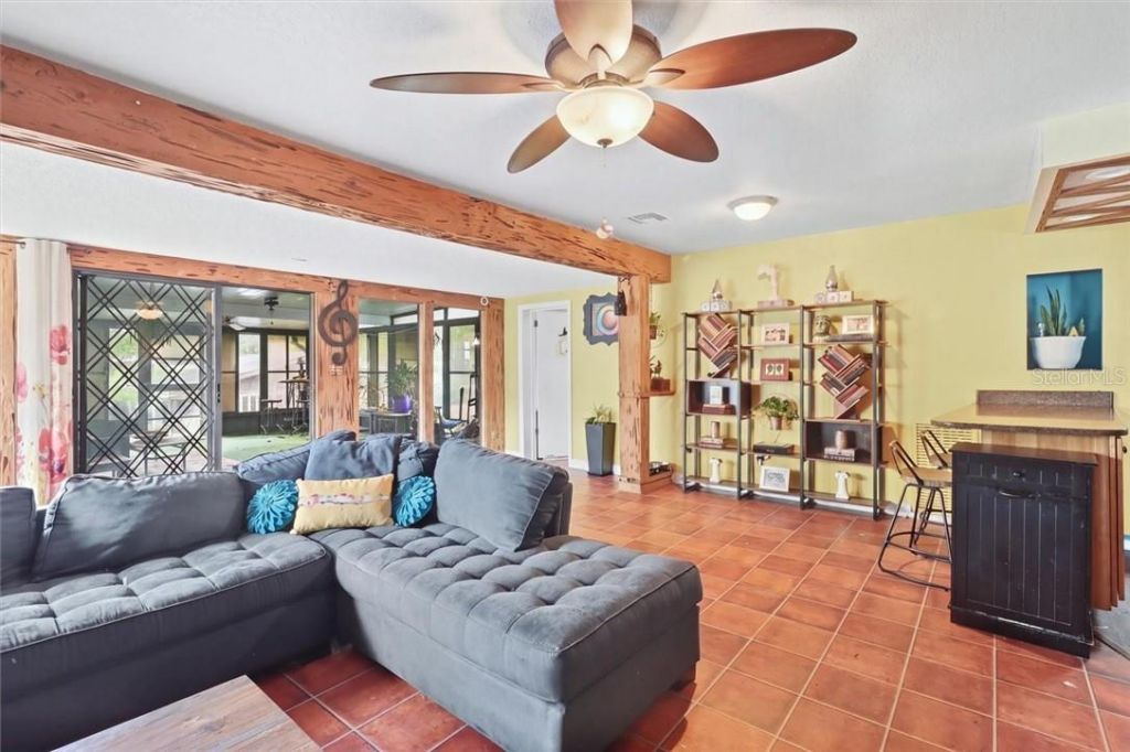 360 S Inglis Avenue, Inglis, FL 34449 Photo