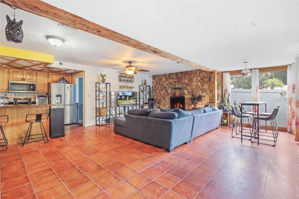 360 S Inglis Avenue, Inglis, FL 34449 Photo