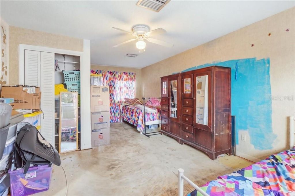 360 S Inglis Avenue, Inglis, FL 34449 Photo