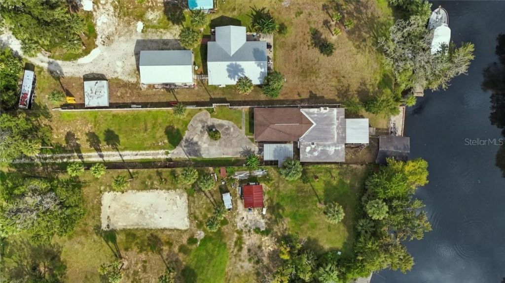 360 S Inglis Avenue, Inglis, FL 34449 Photo