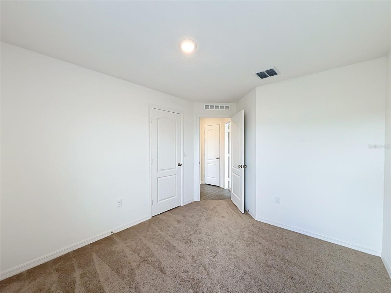 12951 Del Lago Drive , Astatula, FL 34705 Photo