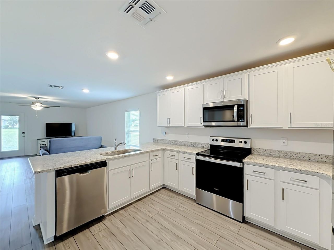 12951 Del Lago Drive , Astatula, FL 34705 Photo