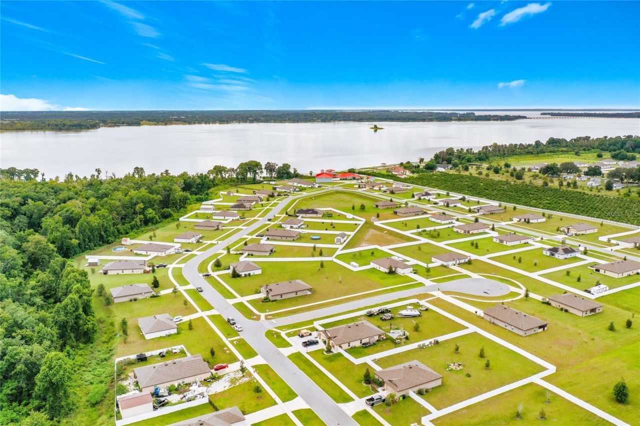 12951 Del Lago Drive , Astatula, FL 34705 Photo