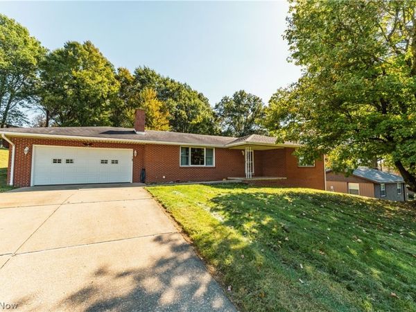 383 Bahler Street SW, Sugarcreek, OH 44681