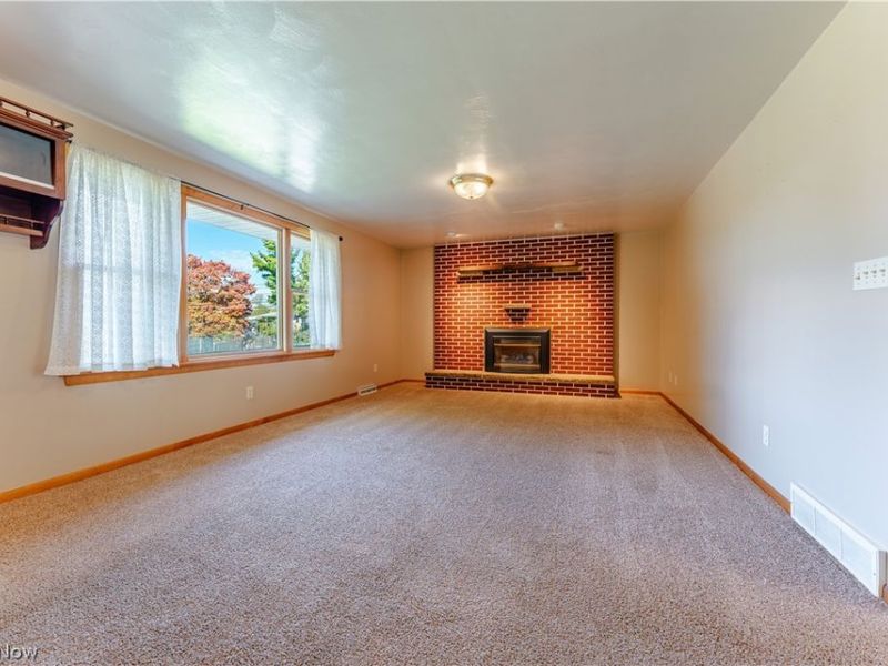 383 Bahler Street SW, Sugarcreek, OH 44681 Photo 12