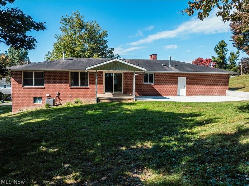 383 Bahler Street SW, Sugarcreek, OH 44681 Photo 6