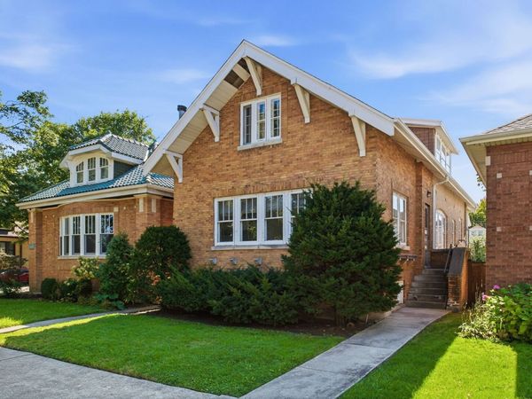 5505 W Pensacola Avenue , Chicago, IL 60641