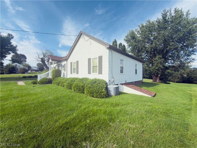 1050 Bantam Ridge Road, Wintersville, OH 43953 Photo 3