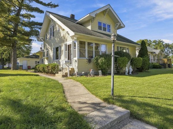 1270 Wood Street , Crete, IL 60417