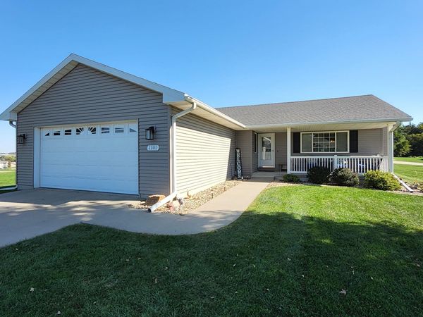 1101 N Poplar Drive, Avoca, IA 51521