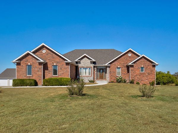1445 Highway 215 , Brighton, MO 65617