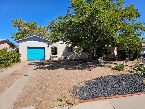 2104 Madeira Drive NE, Albuquerque, NM 87110