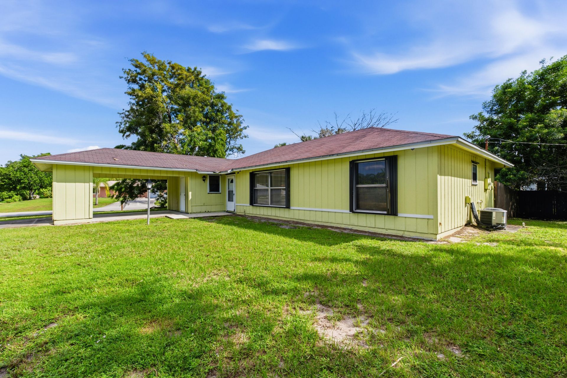549 NW Bayshore Boulevard, Port Saint Lucie, FL 34983 Photo