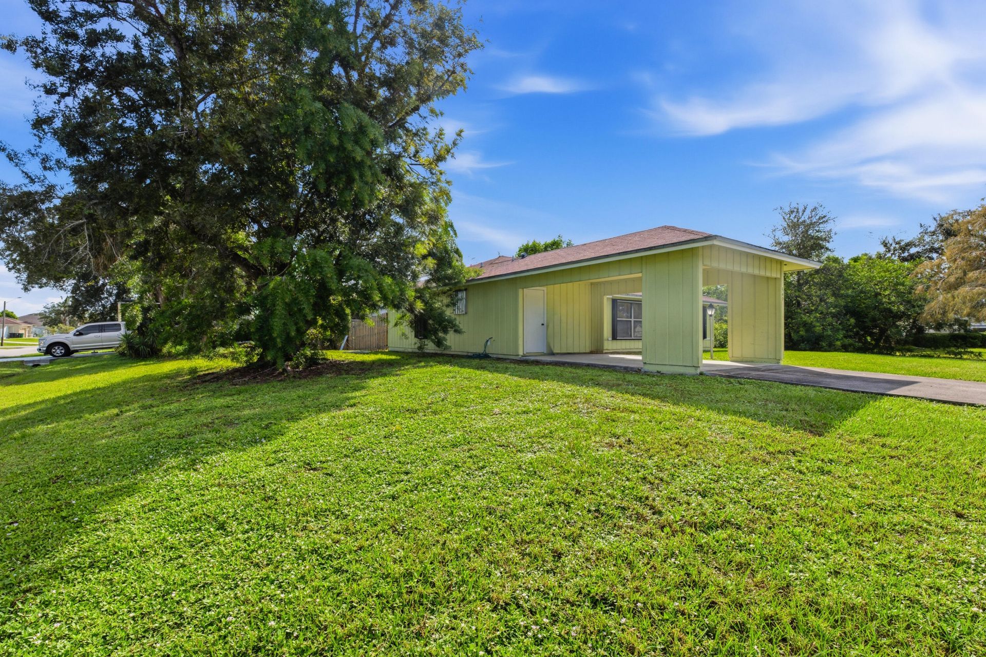 549 NW Bayshore Boulevard, Port Saint Lucie, FL 34983 Photo