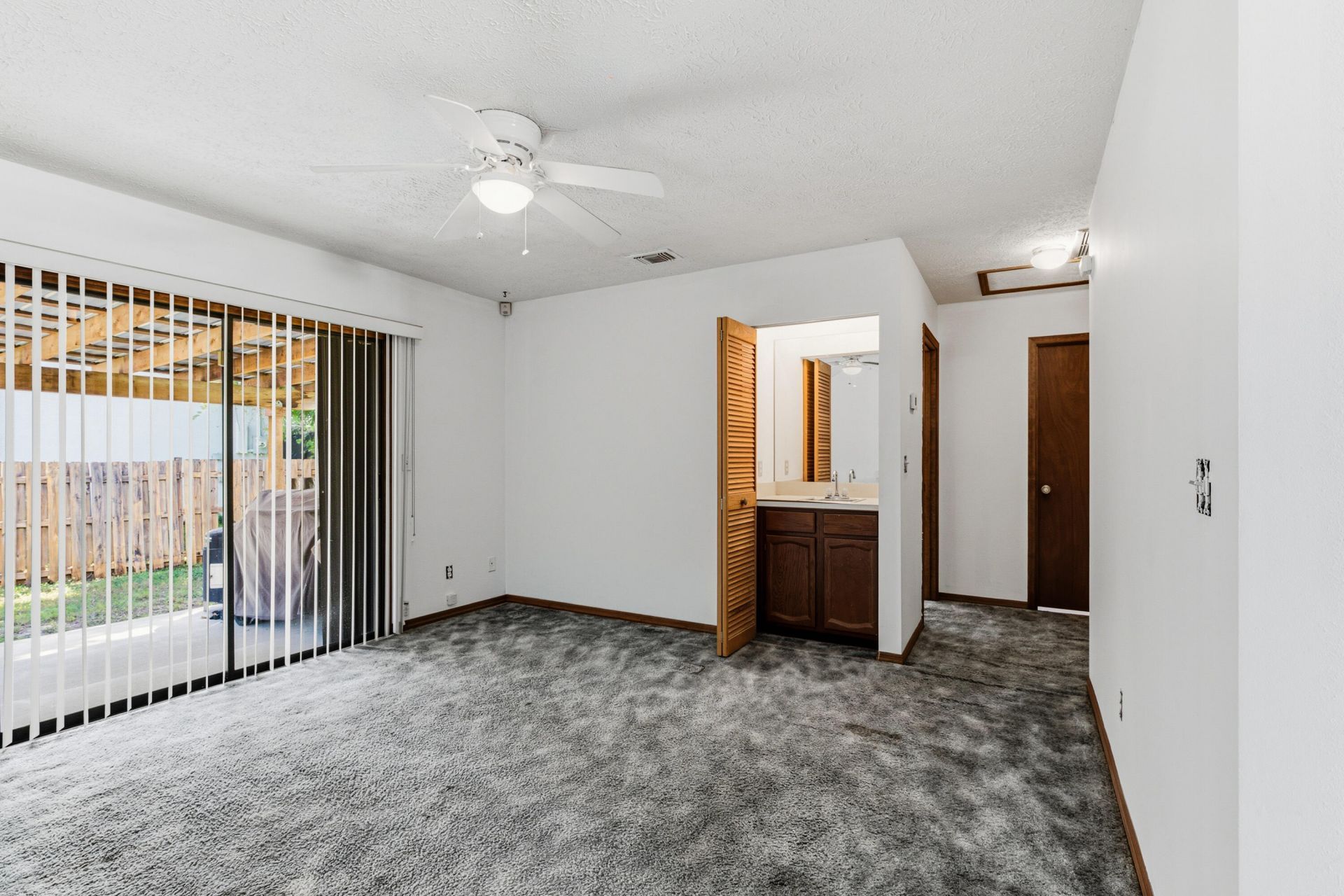 549 NW Bayshore Boulevard, Port Saint Lucie, FL 34983 Photo