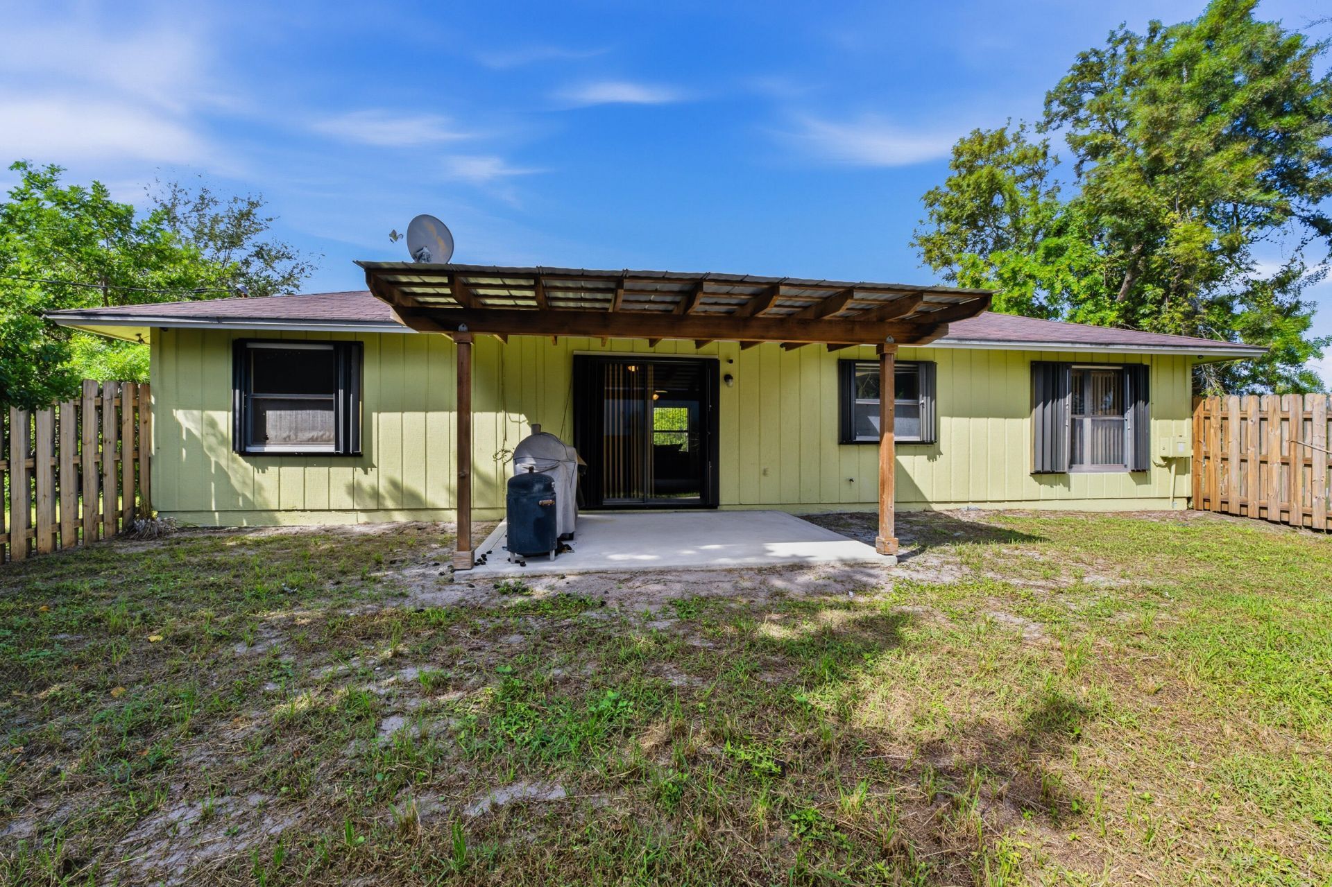 549 NW Bayshore Boulevard, Port Saint Lucie, FL 34983 Photo