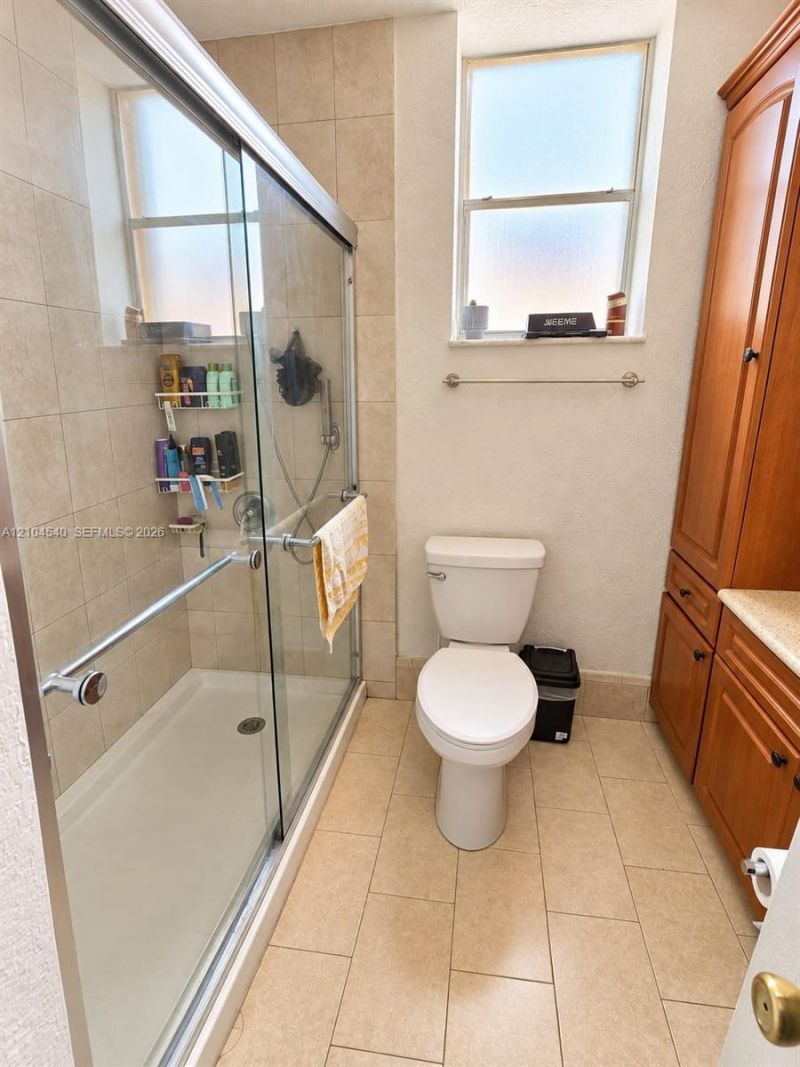 1064 W 42nd St, Unit 9, Hialeah, FL 33012 Photo