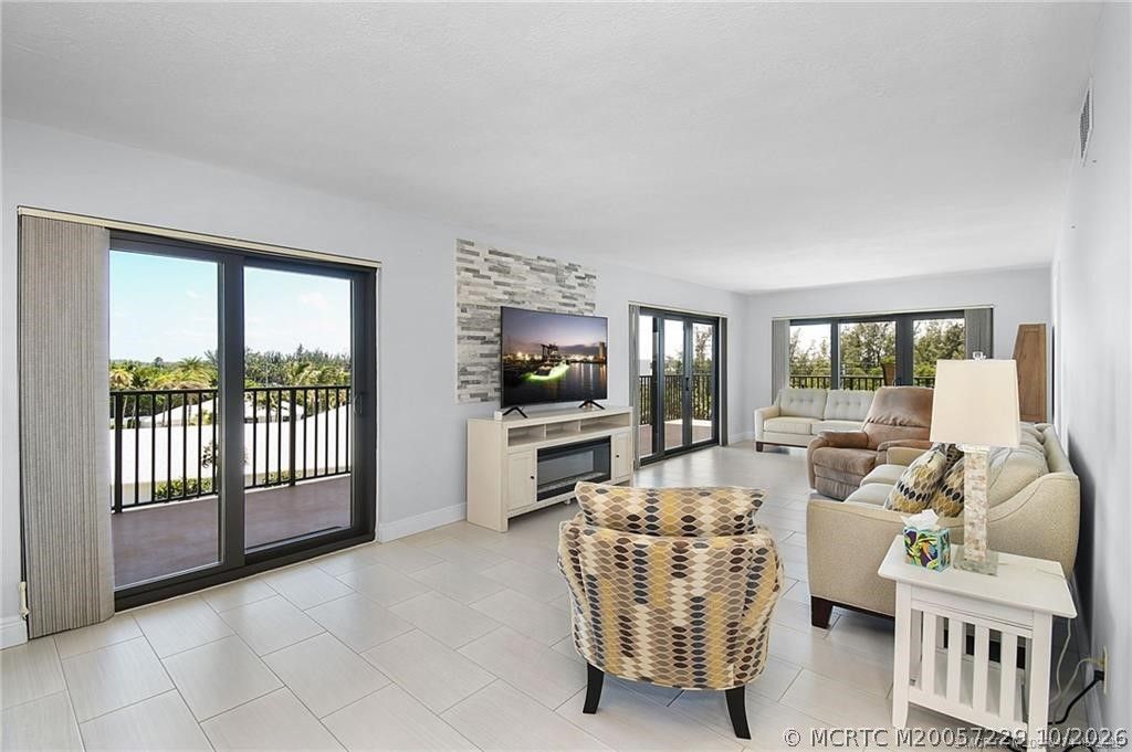 10044 S Ocean Drive , Unit 508, Jensen Beach, FL 34957 Photo