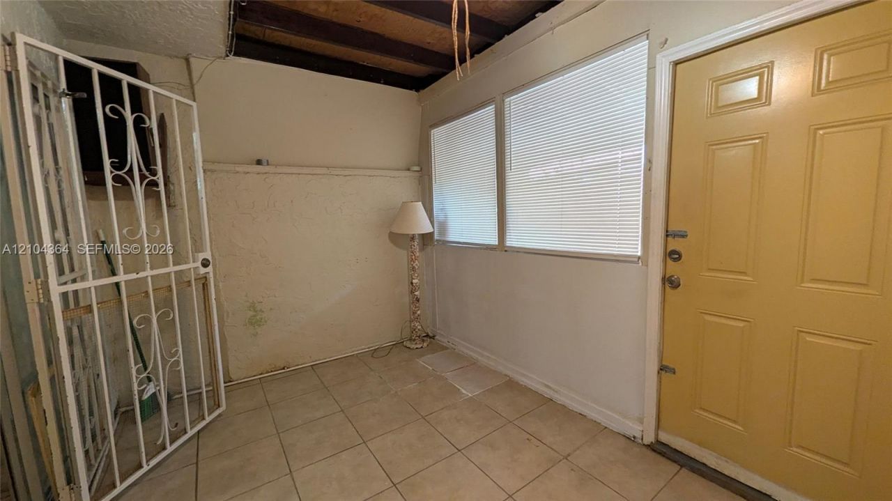 502 NW 11th St , Miami, FL 33136 Photo