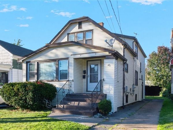 94 Manhart Street , Buffalo, NY 14215
