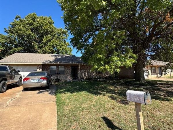 5210 Parkwood Avenue, Enid, OK 73703