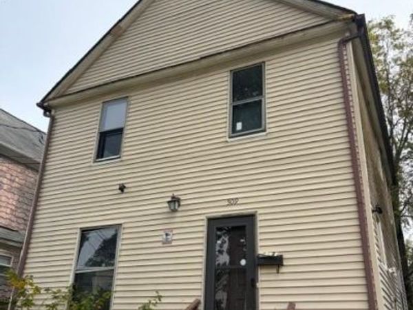 509 Rentschler Street , Akron, OH 44304
