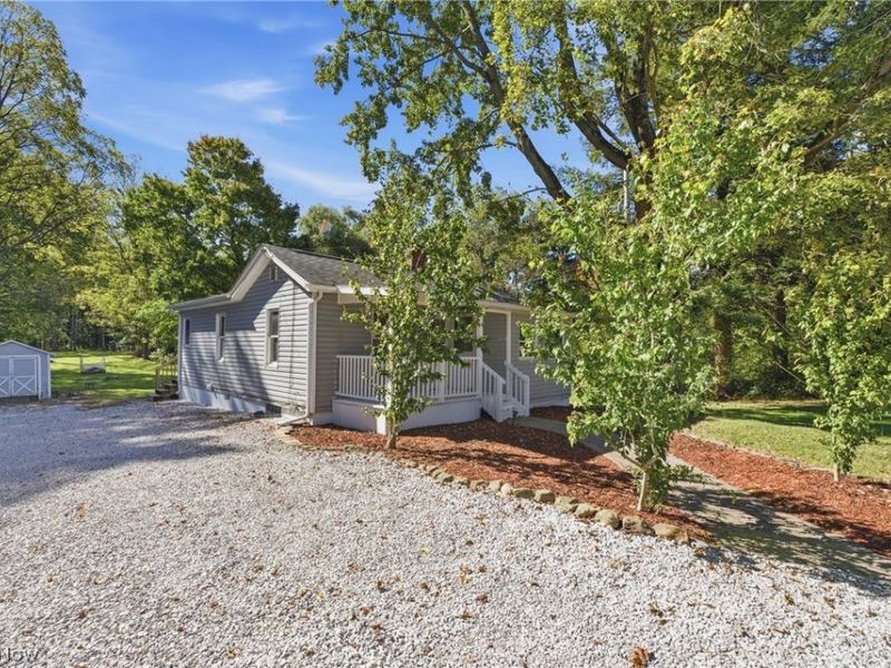 2950 Hayne Road, Akron, OH 44312 Photo 3