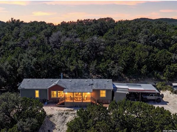 222 Joel Ln, Lakehills, TX 78063