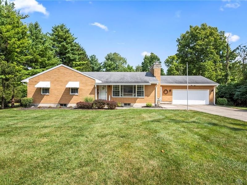 1125 N Sunset Drive, Piqua, OH 45356 Photo 1