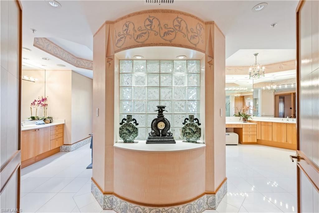 8477 Bay Colony Dr , Unit PH17, Naples, FL 34108 Photo