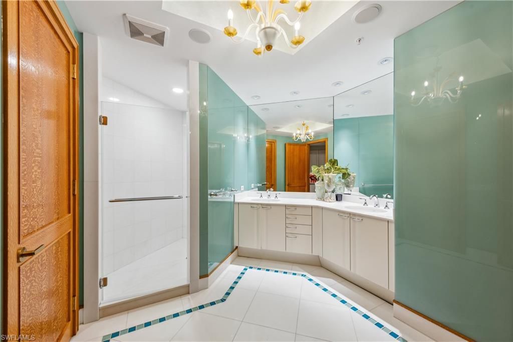 8477 Bay Colony Dr , Unit PH17, Naples, FL 34108 Photo