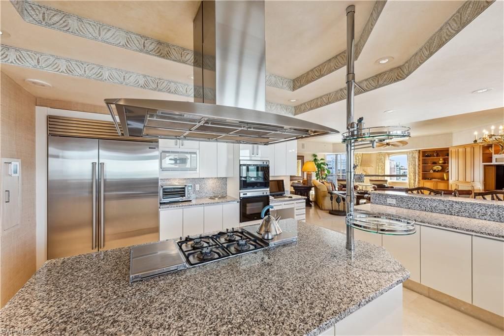 8477 Bay Colony Dr , Unit PH17, Naples, FL 34108 Photo