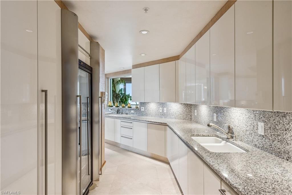 8477 Bay Colony Dr , Unit PH17, Naples, FL 34108 Photo