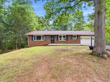 619 Spring Street, Hurt, VA 24563