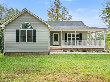 1256 Mountain Cut Road, Appomattox, VA 24522