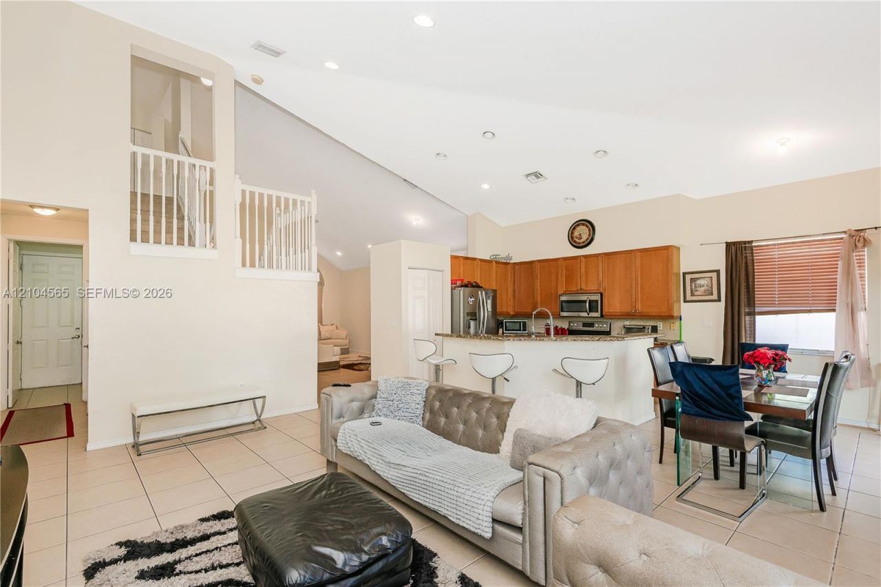 15203 SW 52nd St , Miramar, FL 33027 Photo