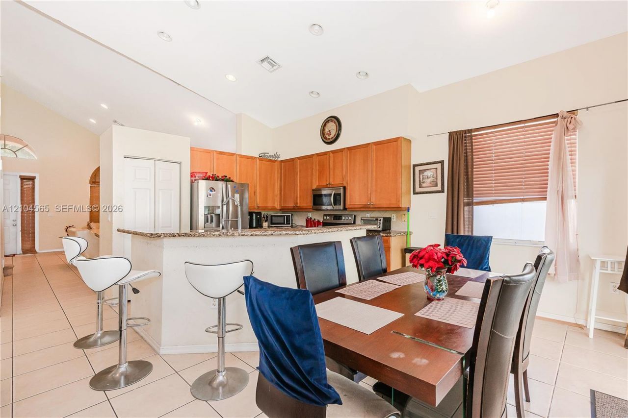 15203 SW 52nd St , Miramar, FL 33027 Photo