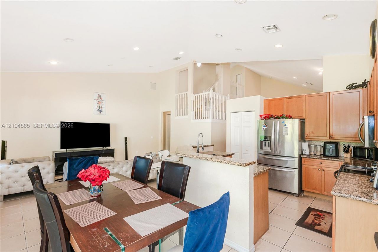 15203 SW 52nd St , Miramar, FL 33027 Photo