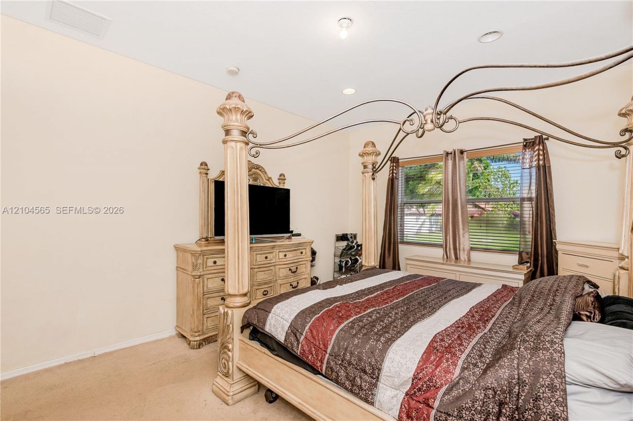 15203 SW 52nd St , Miramar, FL 33027 Photo