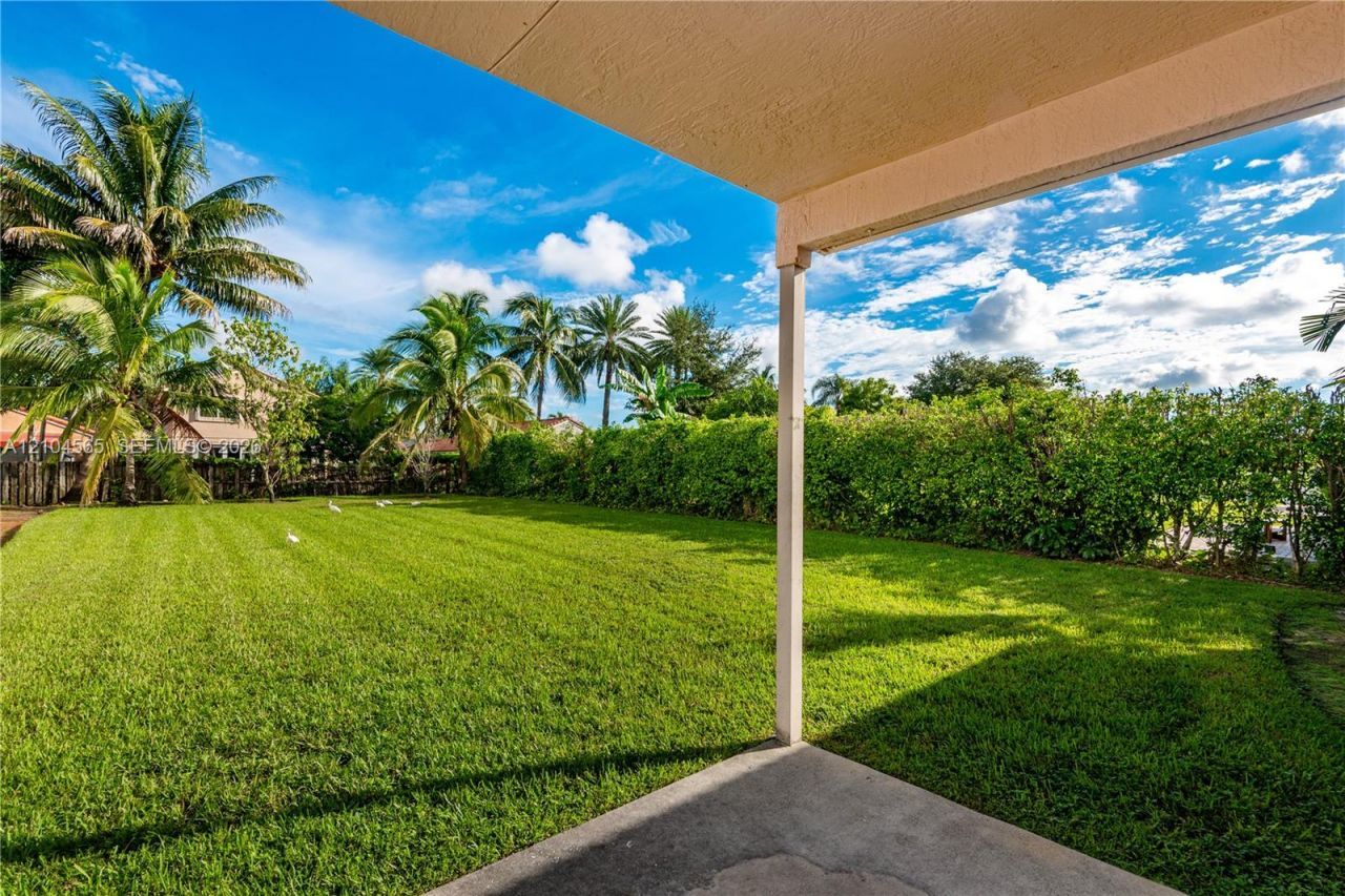 15203 SW 52nd St , Miramar, FL 33027 Photo