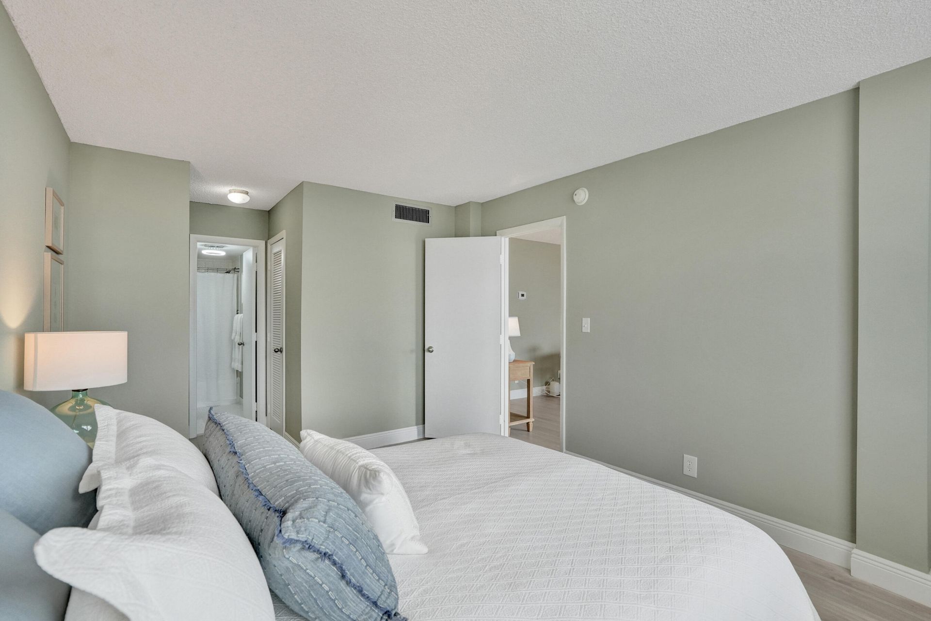 1009 N Ocean Boulevard, Unit 507, Pompano Beach, FL 33062 Photo