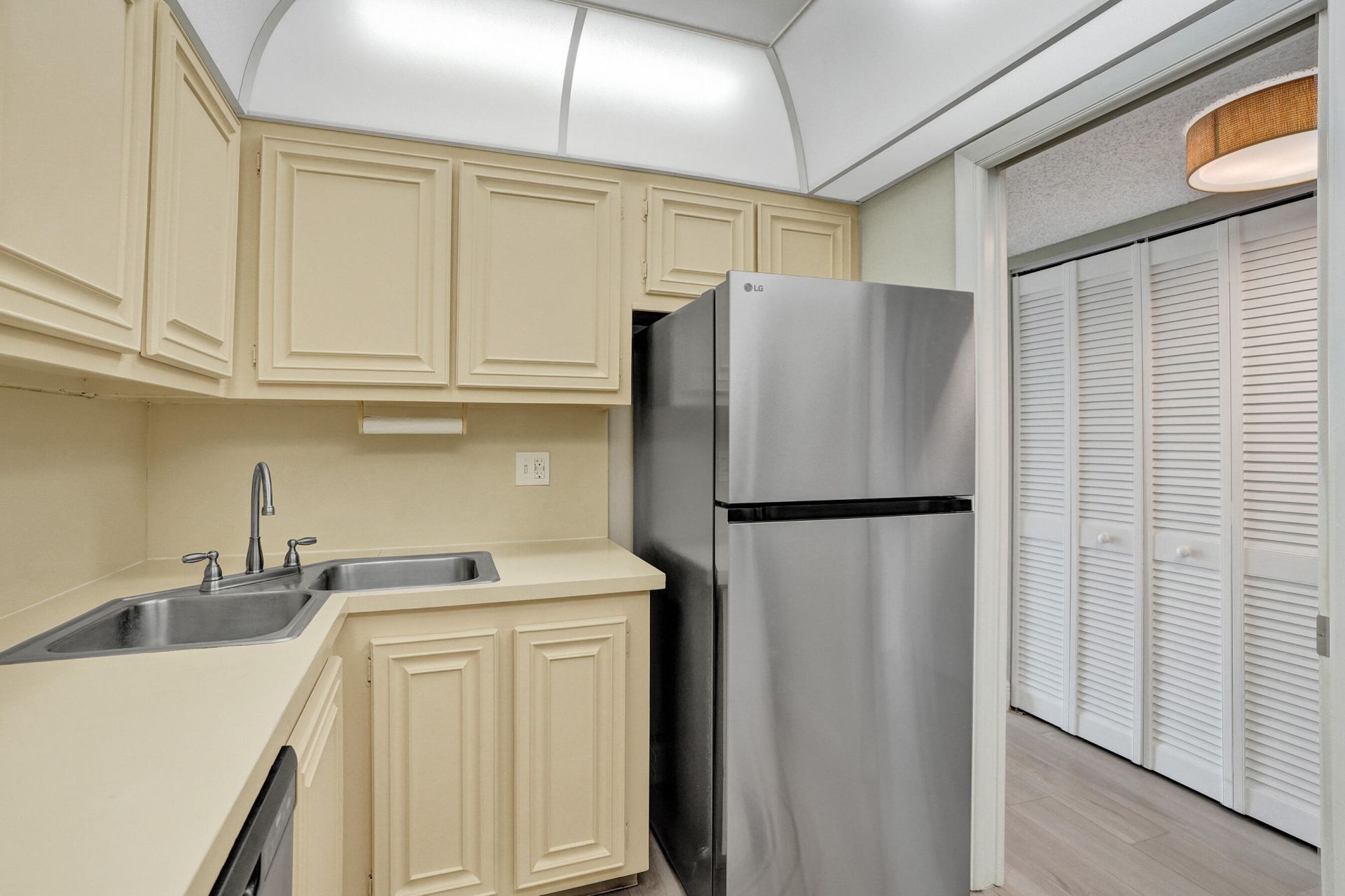 1009 N Ocean Boulevard, Unit 507, Pompano Beach, FL 33062 Photo