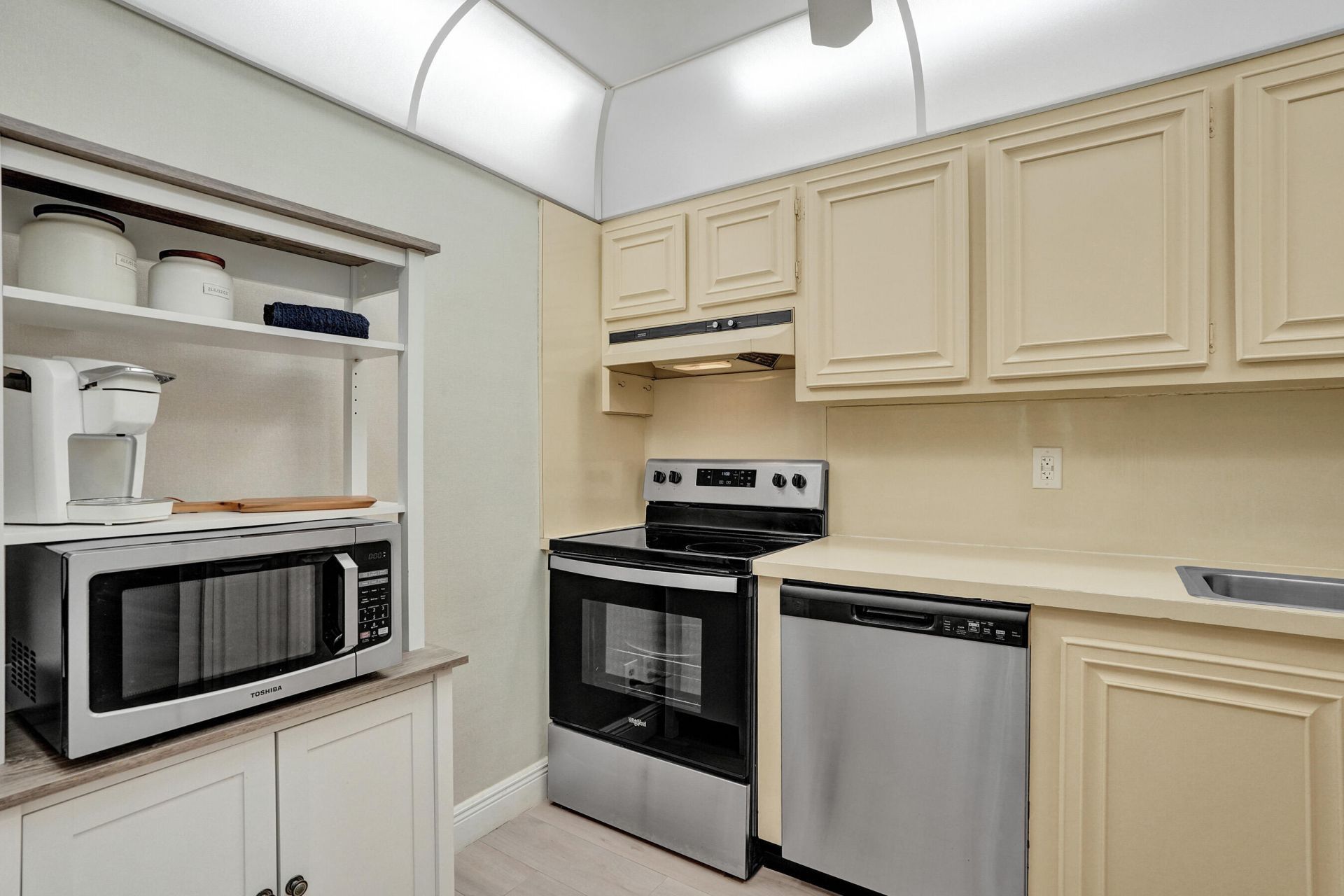 1009 N Ocean Boulevard, Unit 507, Pompano Beach, FL 33062 Photo