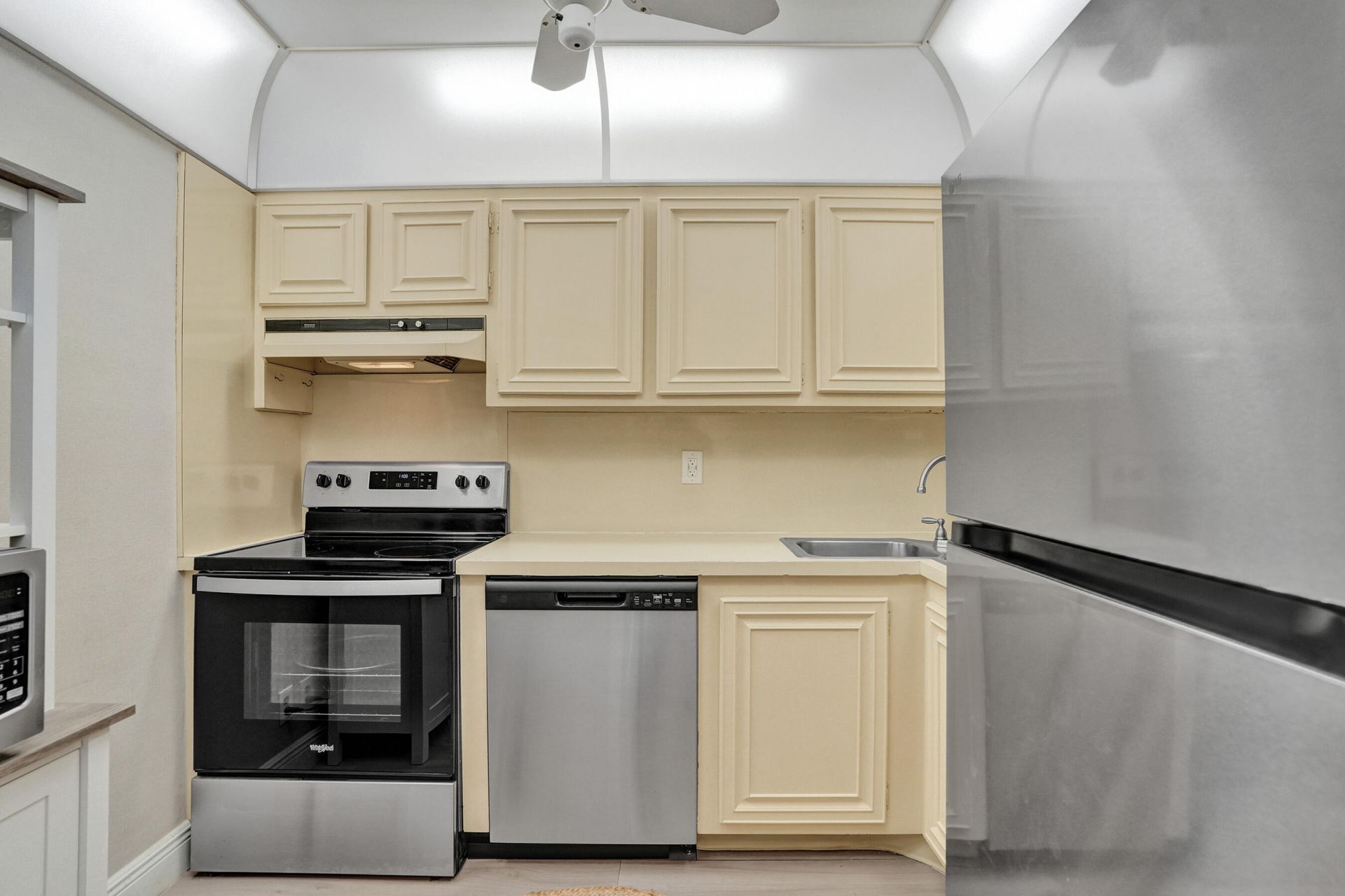 1009 N Ocean Boulevard, Unit 507, Pompano Beach, FL 33062 Photo