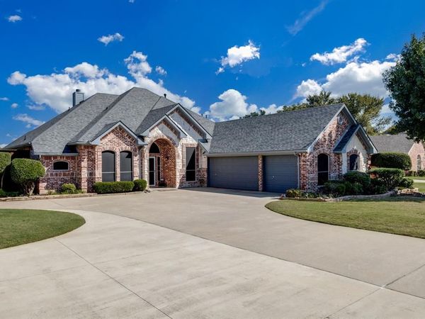 104 Olives Branch, Shady Shores, TX 76208