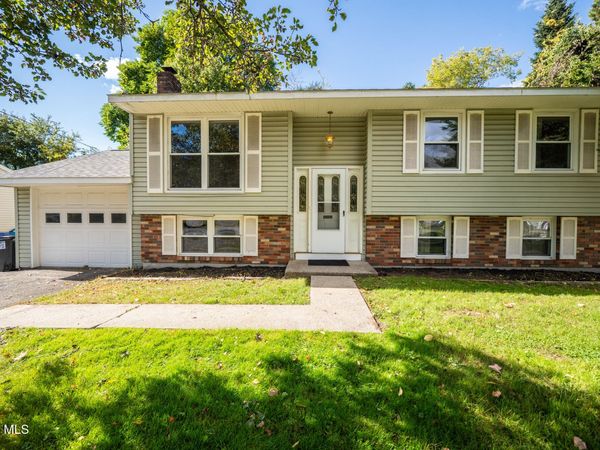 5 W Circular Court, Saratoga Springs, NY 12866