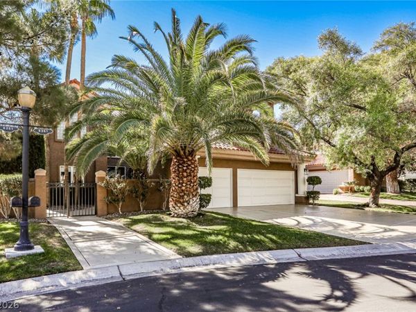 8361 Plum Creek Court , Las Vegas, NV 89113