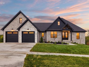 251 Berkley Hall Drive, Berea, KY 40403